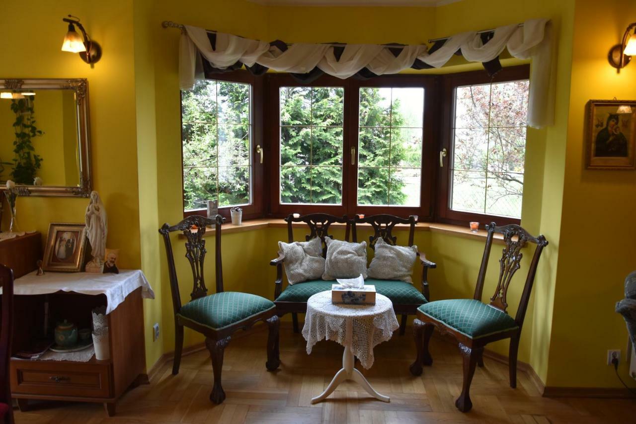 Comfortable House With Garden Manki Eksteriør billede
