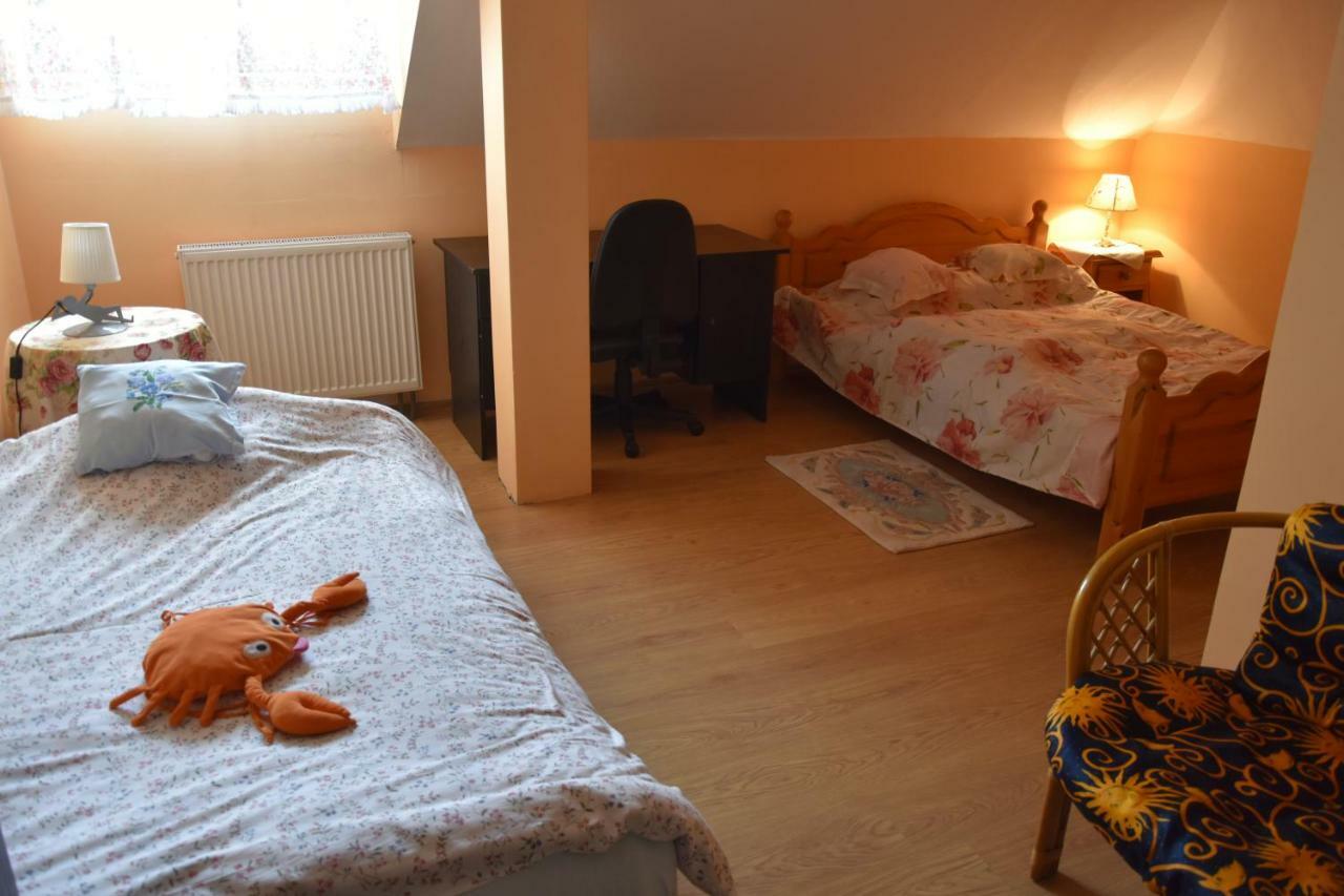 Comfortable House With Garden Manki Eksteriør billede